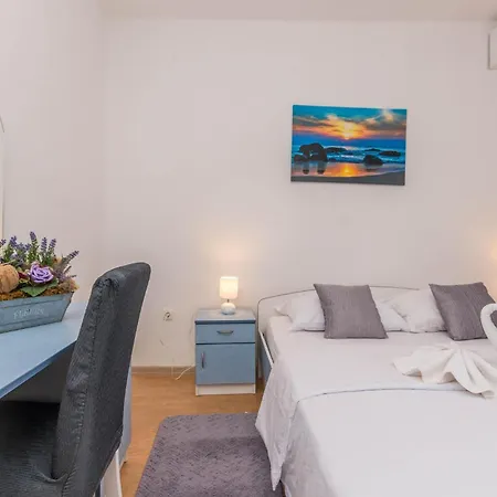 Gorgeous In Polaca With Outdoor Swimming Pool Holiday home *