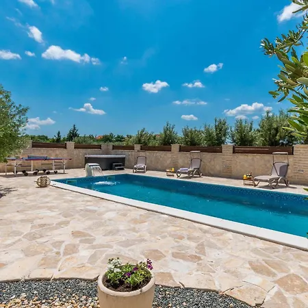 Gorgeous In Polaca With Outdoor Swimming Pool *