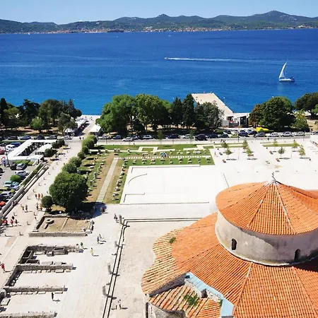 Gorgeous In Polaca With Outdoor Swimming Pool Tinj