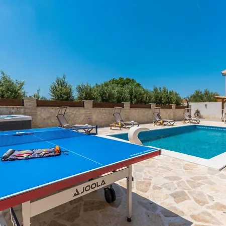 Gorgeous In Polaca With Outdoor Swimming Pool