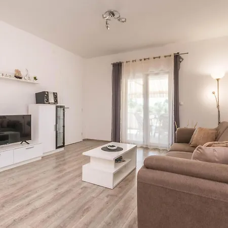 Gorgeous In Polaca With Outdoor Swimming Pool *